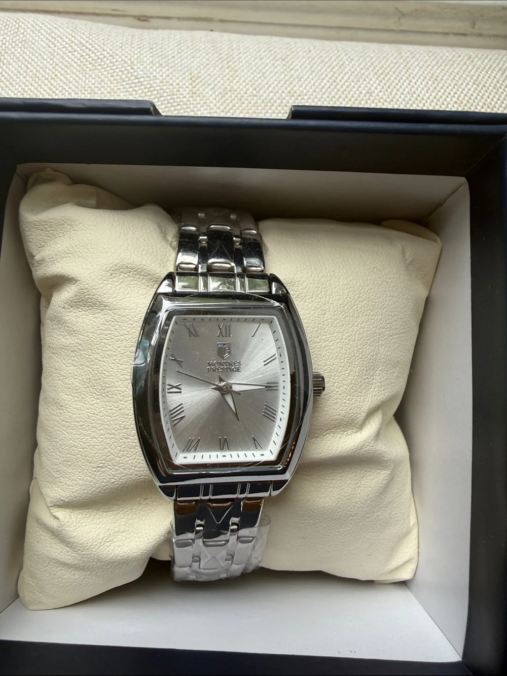 Silver-Tone Women's Bracelet Watch New in Box w Plastic